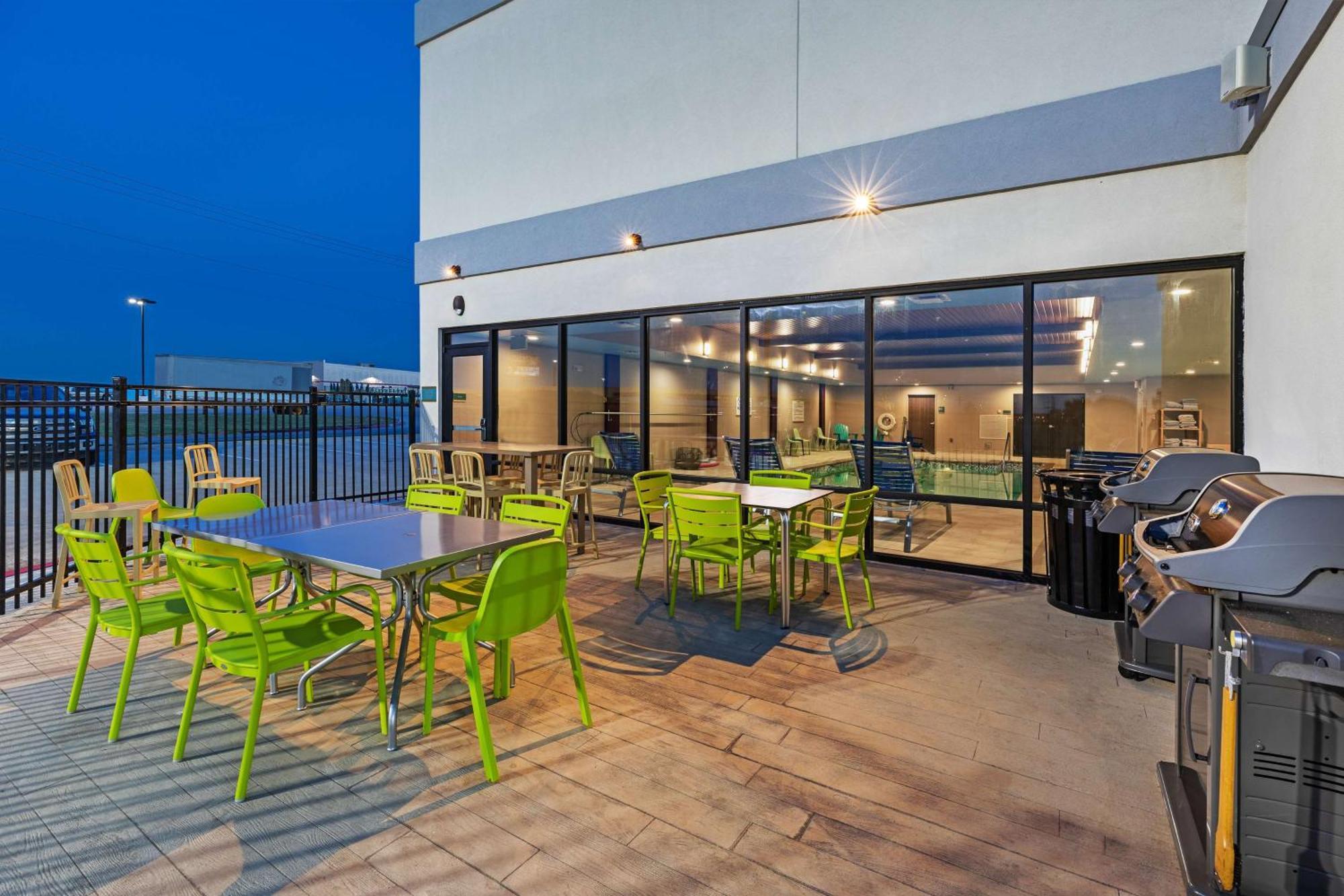 Home2 Suites By Hilton Weatherford Экстерьер фото